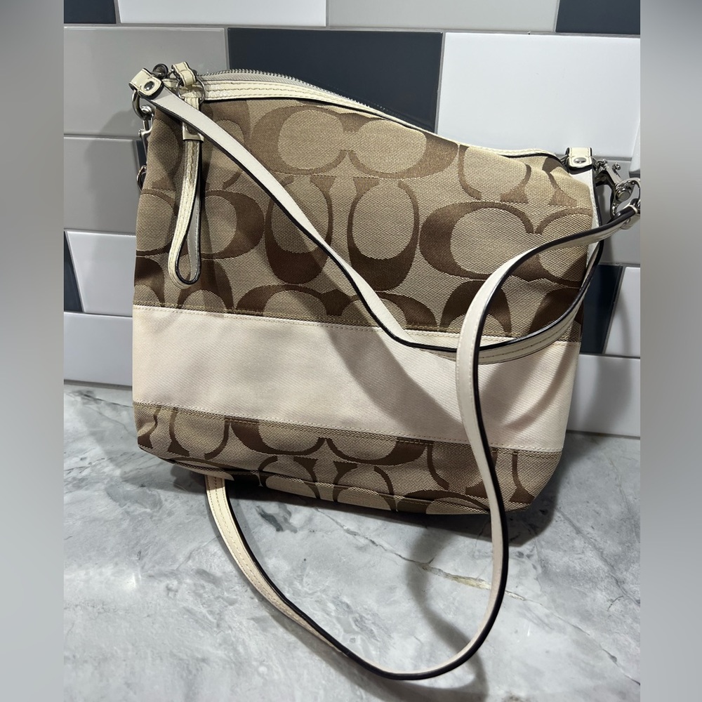 Authenticated Coach crossbody bag!